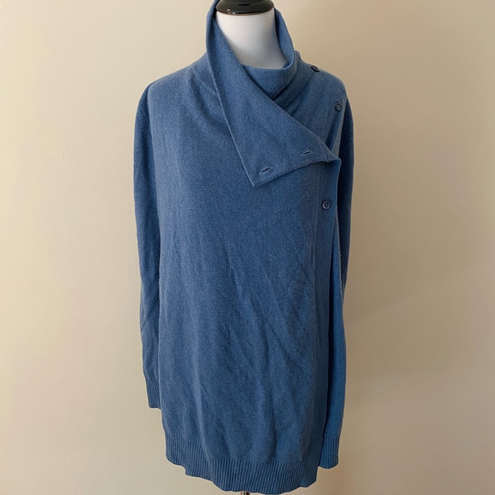 Cashmere cardigan sweater